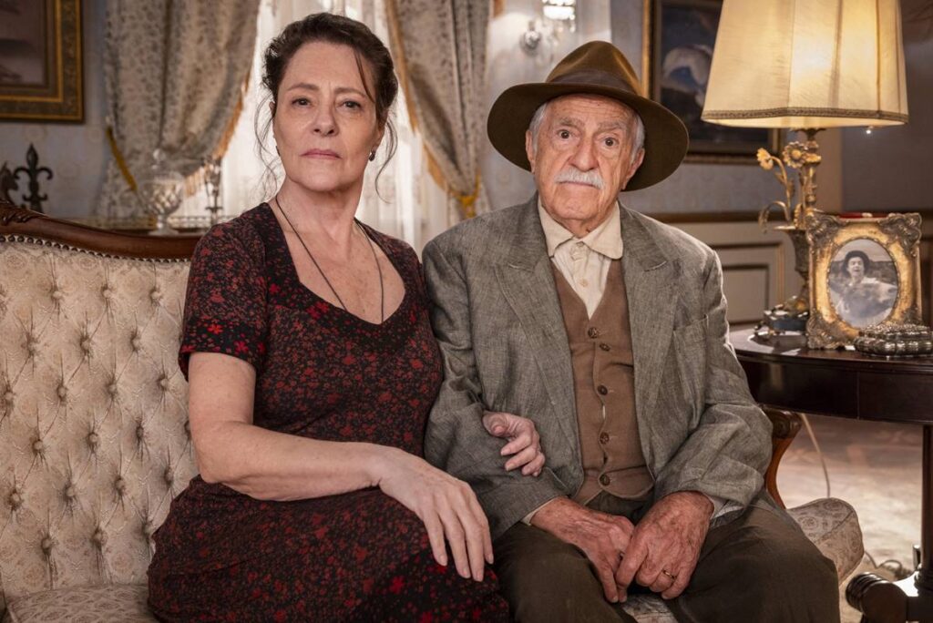 beijo,-confissao-e-mais:-resumo-de-quinta-(16/10)-de-eta-mundo-melhor!