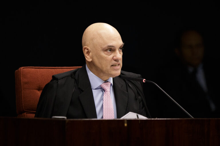 pgr-pede-ao-stj-que-rejeite-acao-da-rumble-para-notificar-moraes