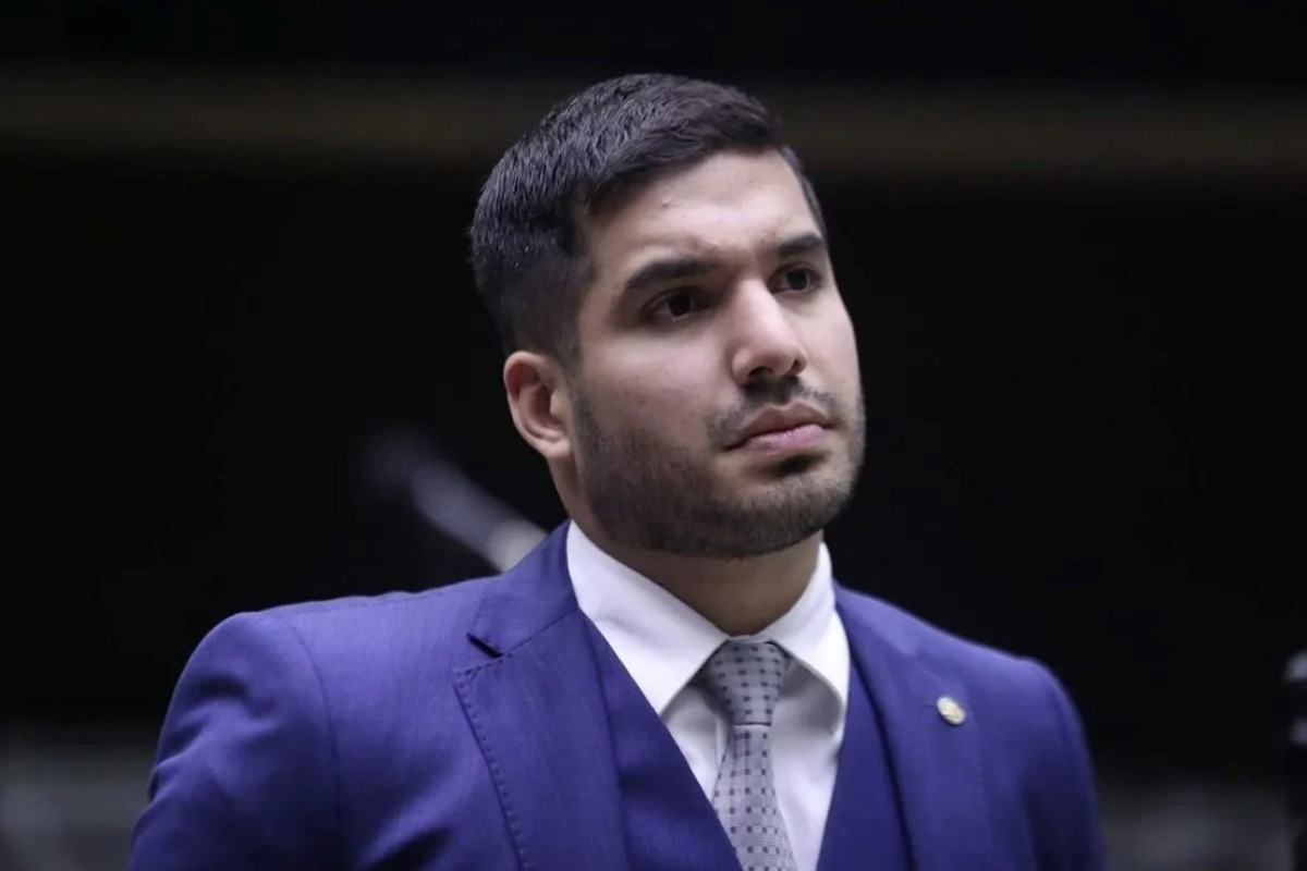 Deputado quer condecorar policial que matar mais traficantes