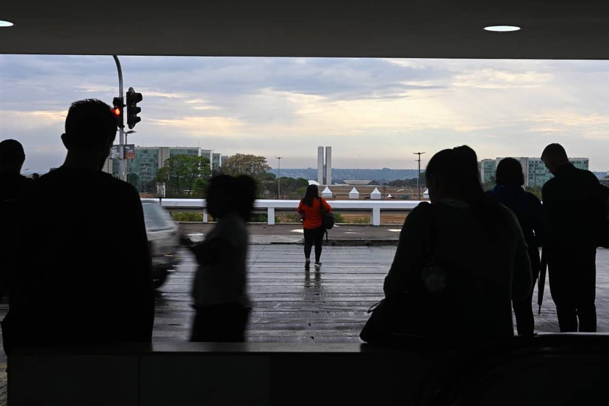 Frente fria se aproxima e chuvas se intensificam; confira o clima