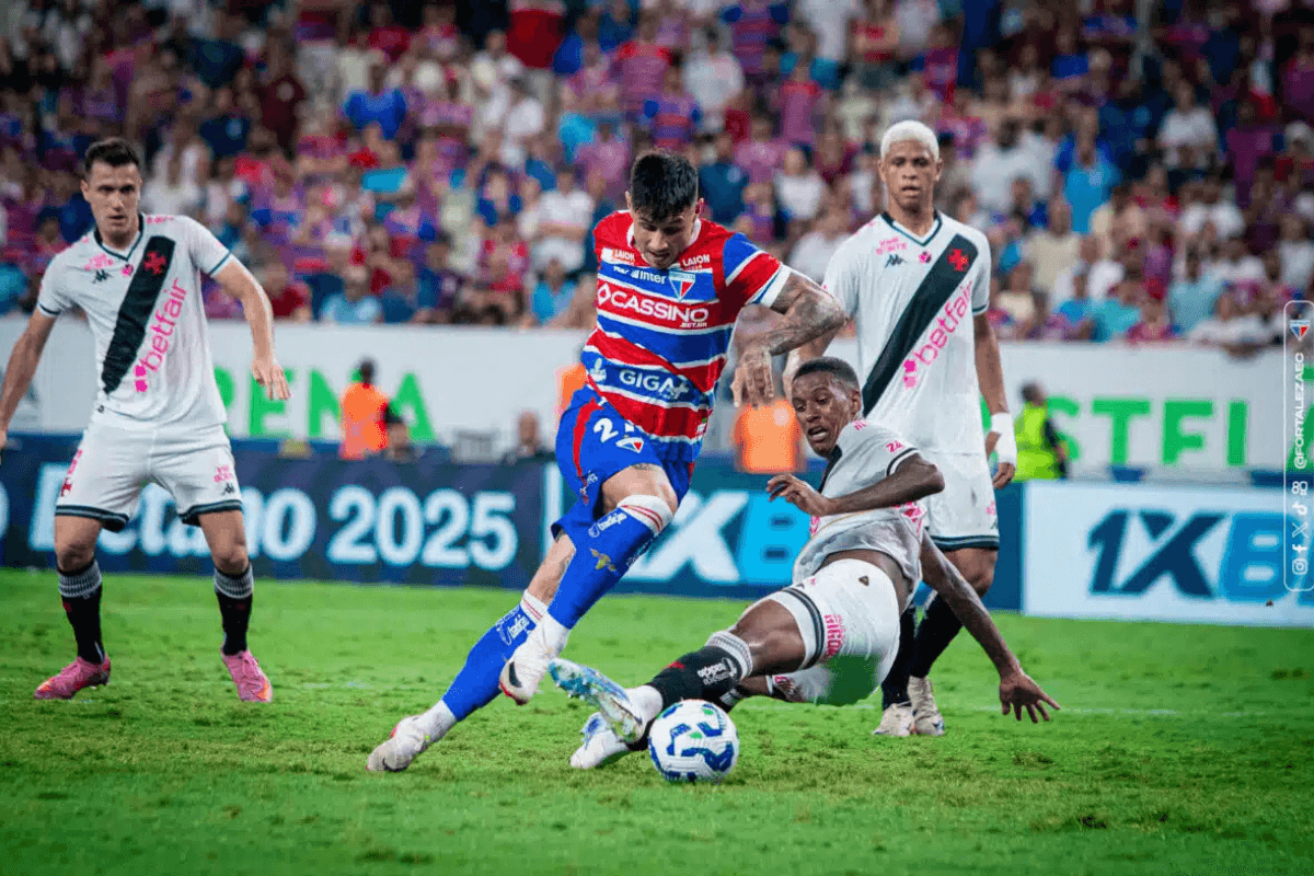 Árbitro relata agressões em Fortaleza x Vasco após apito final; veja