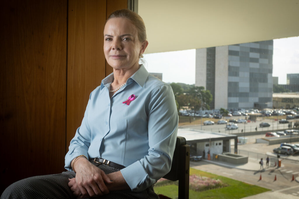 ministra-gleisi-hoffmann-concede-entrevista-ao-metropoles.-acompanhe