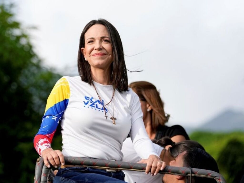 maria-corina-pede-apoio-de-trump-e-acusa-maduro-de-financiar-guerra-com-dinheiro-do-trafico