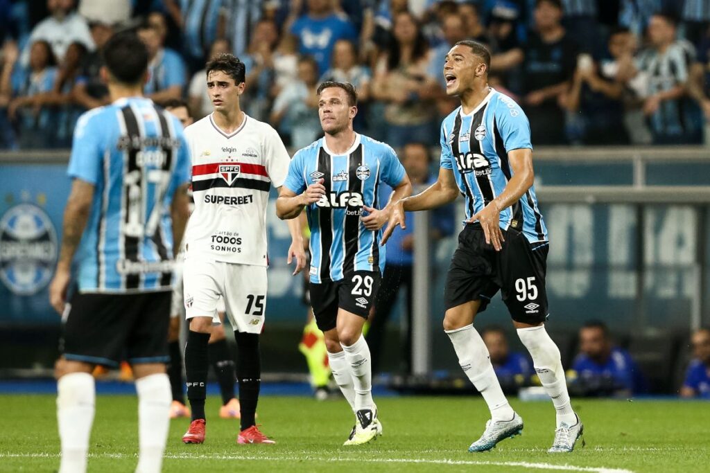 gremio-mantem-invencibilidade-em-casa-contra-o-sao-paulo;-confira