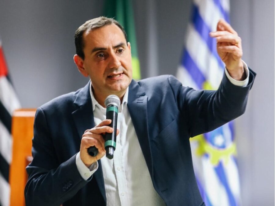 Prefeito de São José dos Campos nega agressão à ex e diz cumprir decisão judicial