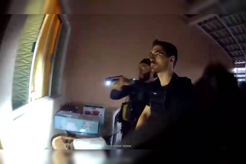 “levanta-a-mao”:-veja-momento-em-que-a-pcdf-prende-o-casal-do-crime