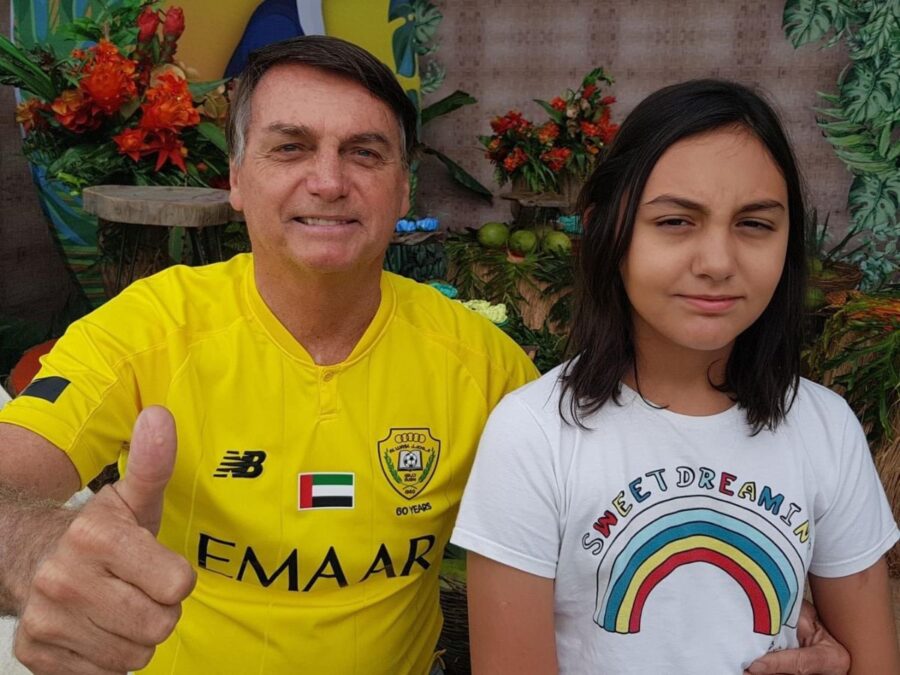 Moraes autoriza Bolsonaro a fazer festa de 15 anos para filha em casa