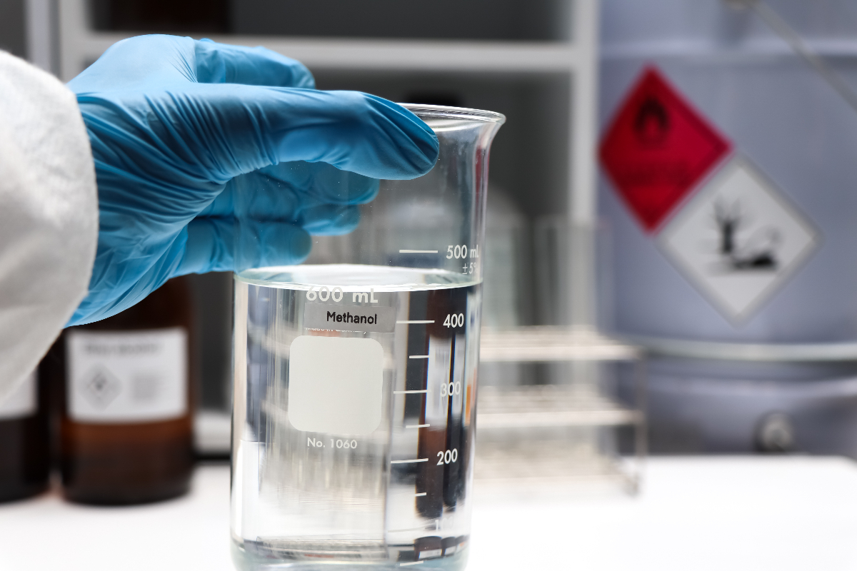 metanol:-casos-confirmados-sobem-para-38-em-sao-paulo,-diz-governo