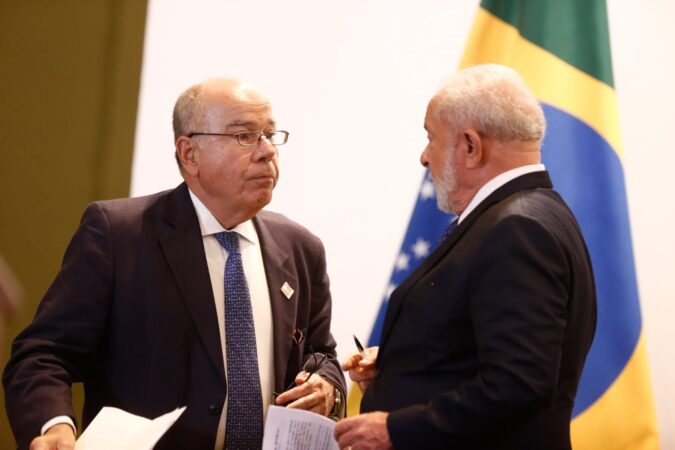 lula-recebe-vieira-um-dia-apos-viagem-aos-eua-para-negociar-tarifaco