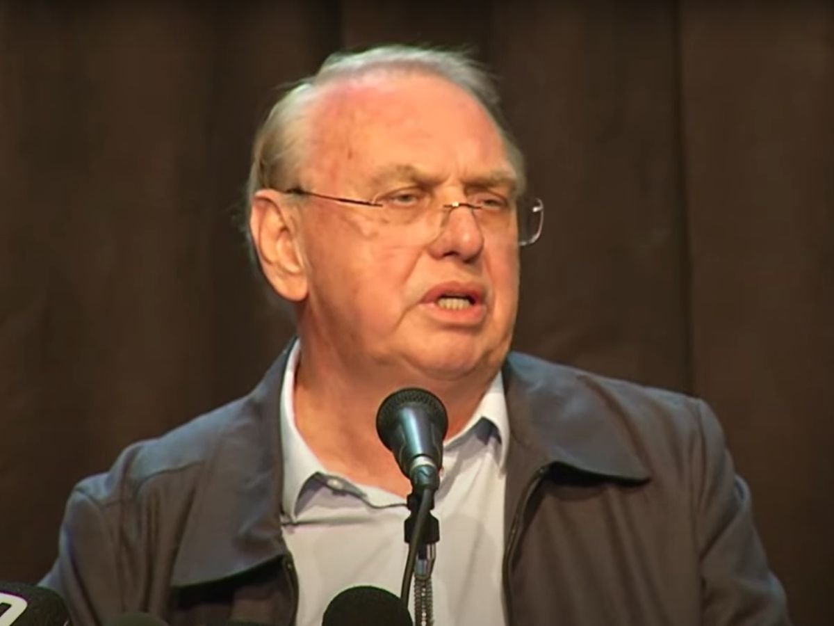 Médico deixa Corinthians acusando presidente de interferência e ignorância no futebol