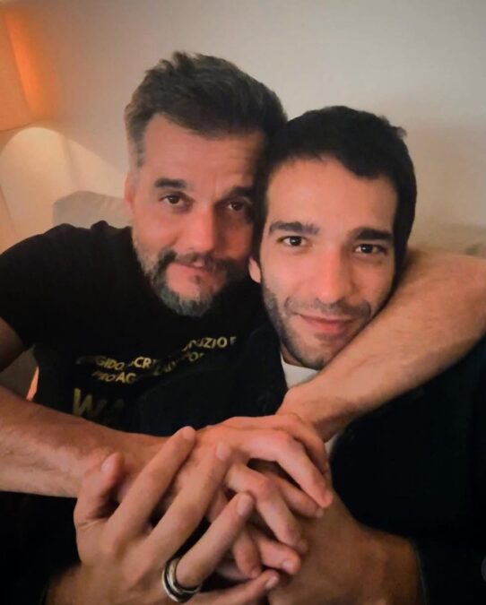 Wagner Moura prestigia Manuela Dias, mas confessa: “Não assisti ao último capítulo”