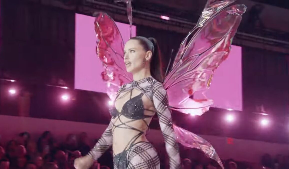 De Gisele a Adriana Lima: relembre brasileiras que roubaram a cena nos desfiles da Victoria’s Secret