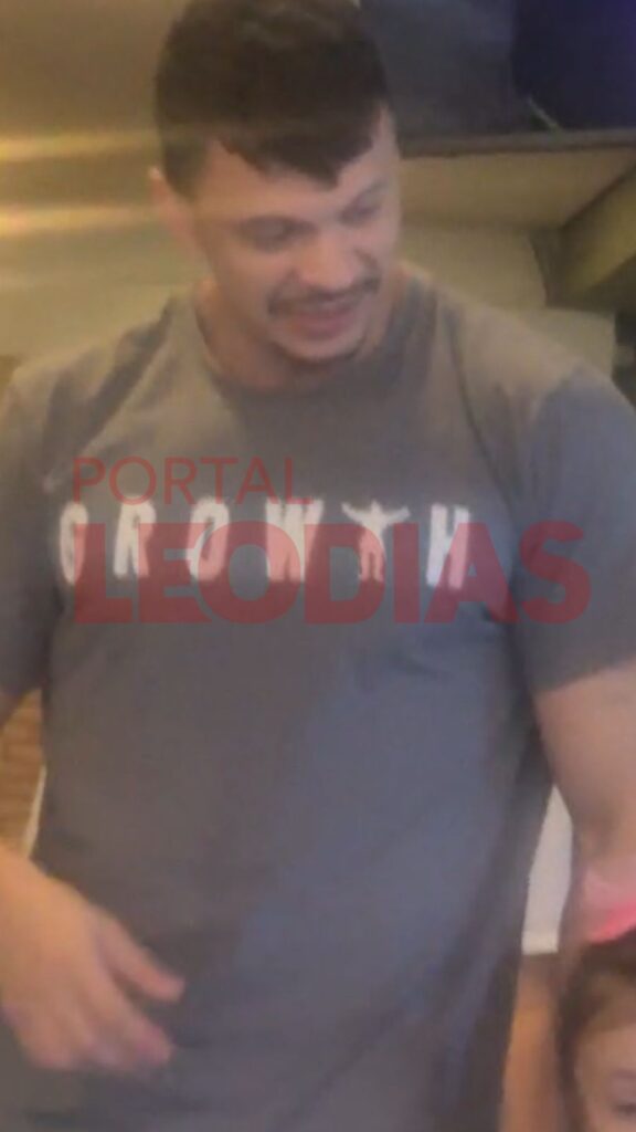 sem-alianca,-cocielo-faz-1a-aparicao-apos-anunciar-fim-de-casamento-com-tata-estaniecki