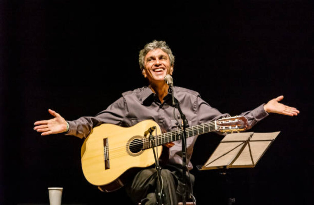 Caetano Veloso encerra o Festival Estilo Brasil com show histórico