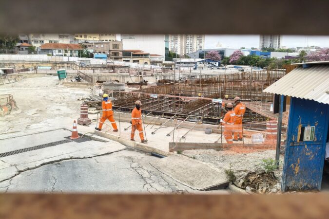 dona-de-imovel-relata-depressao-e-perda-da-renda-apos-obra-do-metro