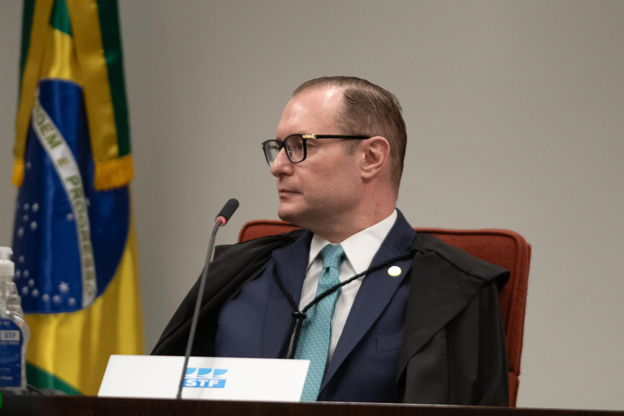Zanin recebe testemunhas de Jeová sobre ação de transfusão de sangue