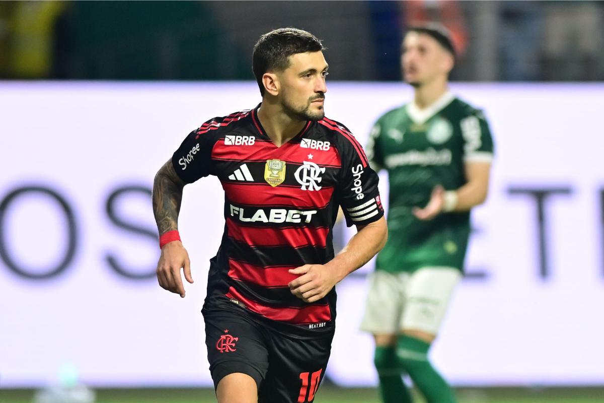 Flamengo defende invencibilidade de nove anos contra o Palmeiras