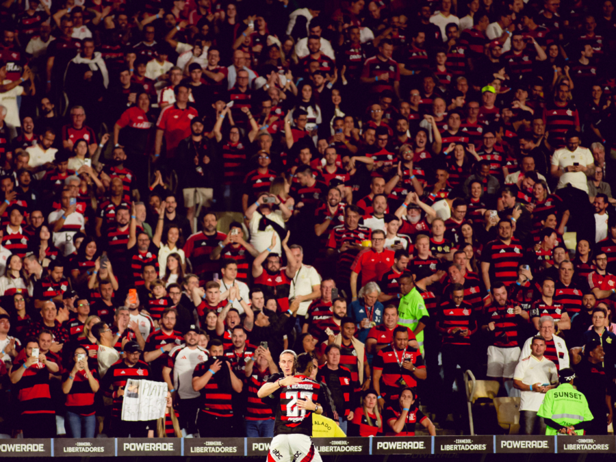 Torcida do Flamengo esgota ingressos para semi da Libertadores contra o Racing