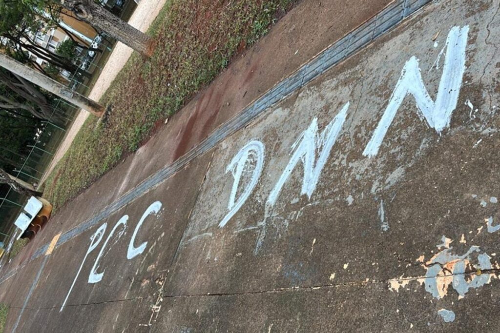 “pichador-do-pcc”-mora-dentro-de-carro-e-ficou-15-anos-preso-na-papuda