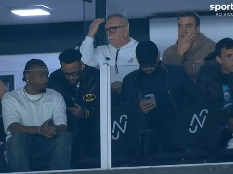 neymar-critica-arbitragem-apos-derrota-do-santos:-“tem-que-profissionalizar”