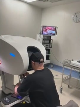 do-kuwait-ao-parana:-medico-brasileiro-faz-cirurgia-a-distancia-e-entra-para-o-guinness