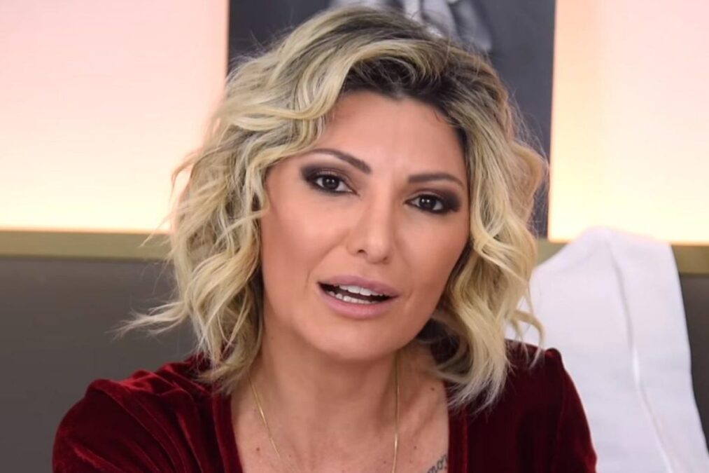 Justiça ordena volta de Antonia Fontenelle ao Brasil para cumprir pena