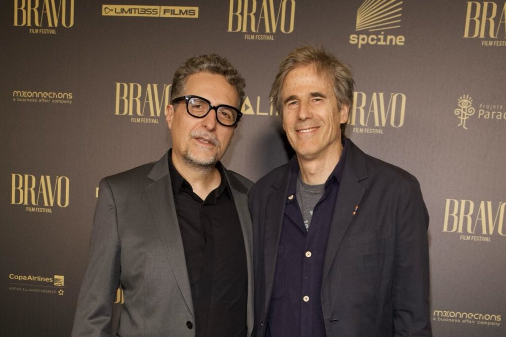 kleber-mendonca-filho-posa-com-walter-salles:-“energia-de-oscar”