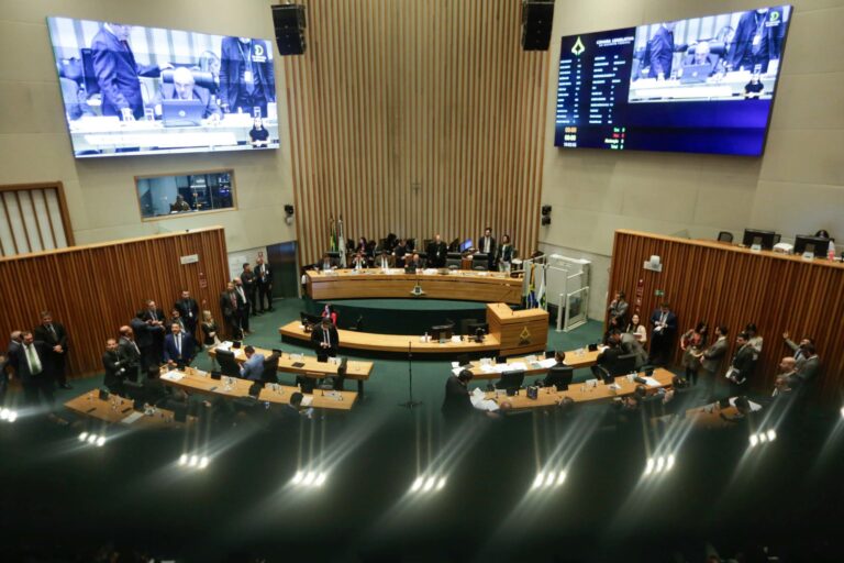 camara-legislativa-aprova-r$-56,4-mi-em-creditos-para-orgaos-no-df