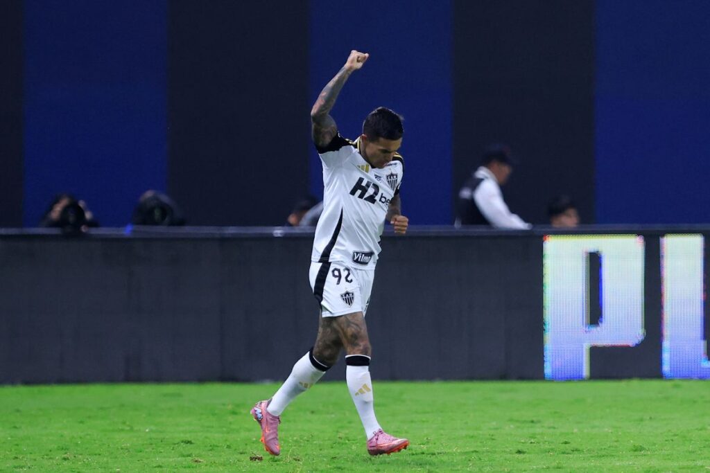 dudu-marca-primeiro-gol-pelo-atletico-mg-apos-transferencia-polemica