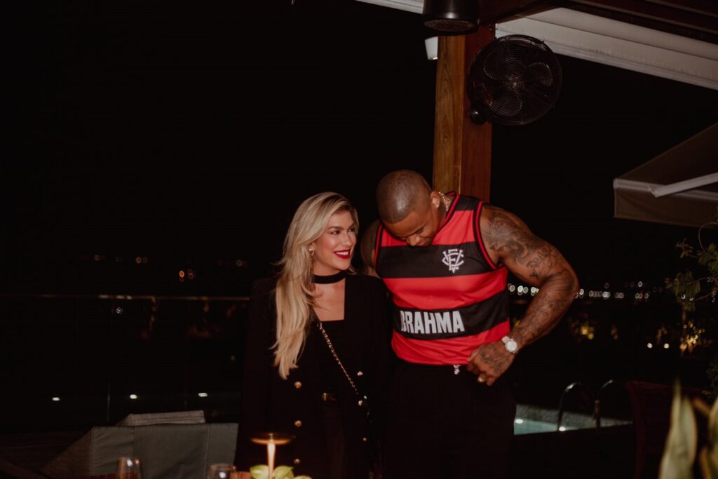 leo-santana-e-lore-improta-anunciam-gravidez:-“agora-somos-4”