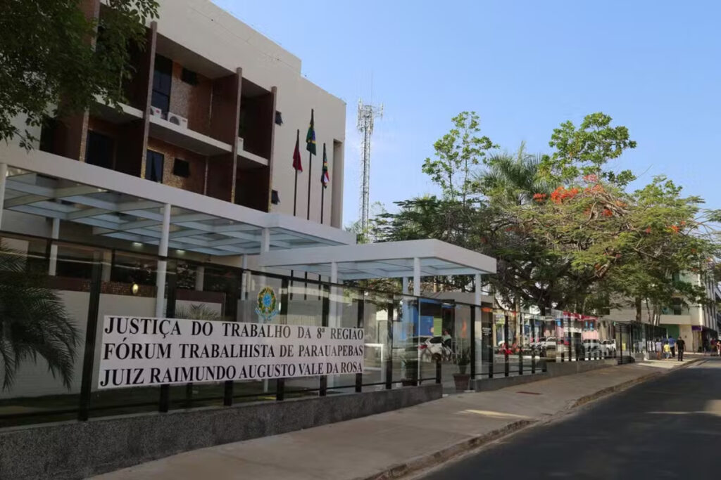 empresa-e-condenada-por-obrigar-mulher-a-fazer-“numero-2”-em-sacolas