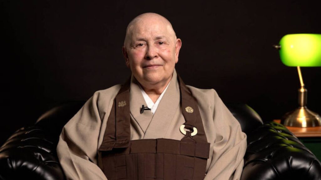 “transformar-sofrimento-em-conhecimento”,-ensina-monja-coen