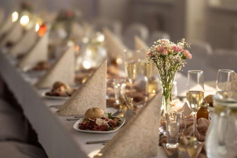 convidada-fica-indignada-por-ter-que-pagar-por-refeicao-em-casamento