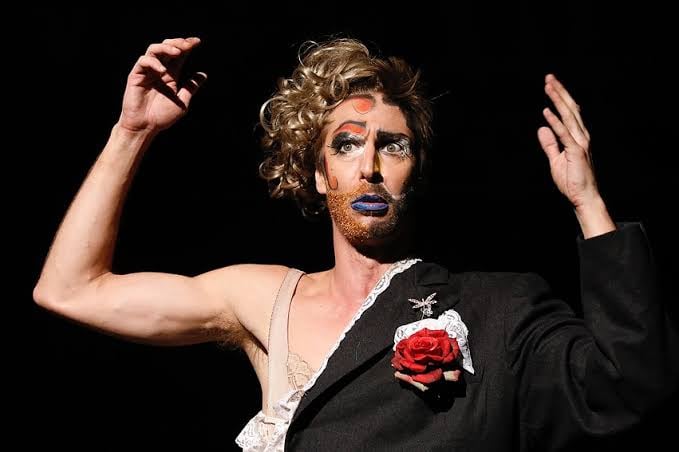 ator-fernando-fecchio-morre-aos-45-anos,-e-famosos-prestam-homenagens