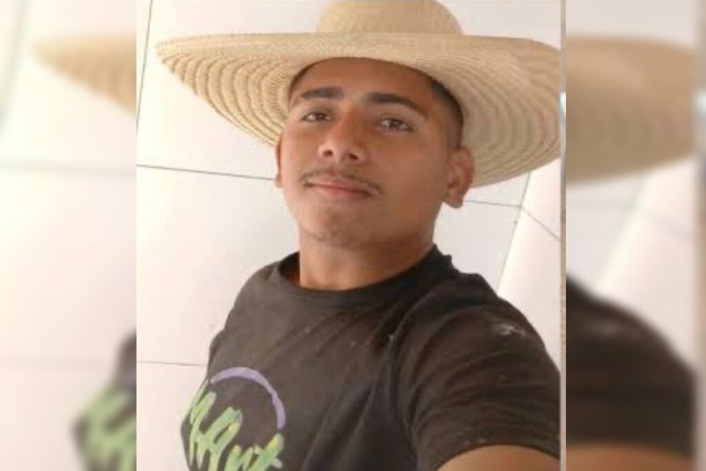 cv:-mulher-e-presa-pela-morte-de-jovem-assassinado-por-gostar-da-pm