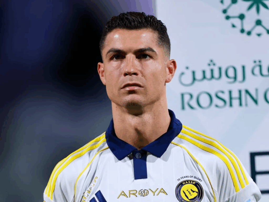 950-vezes-cr7:-cristiano-ronaldo-marca-mais-um-e-fica-proximo-dos-mil-gols