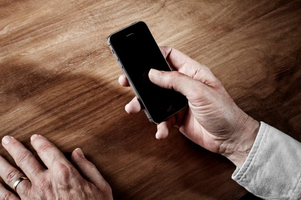 audio:-“matador-do-cv”-pede-pix-e-ameaca-executar-secretaria-em-clinica