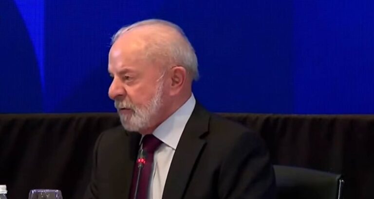 “o-mundo-nao-aceita-uma-nova-guerra-fria”,-diz-lula-a-empresarios
