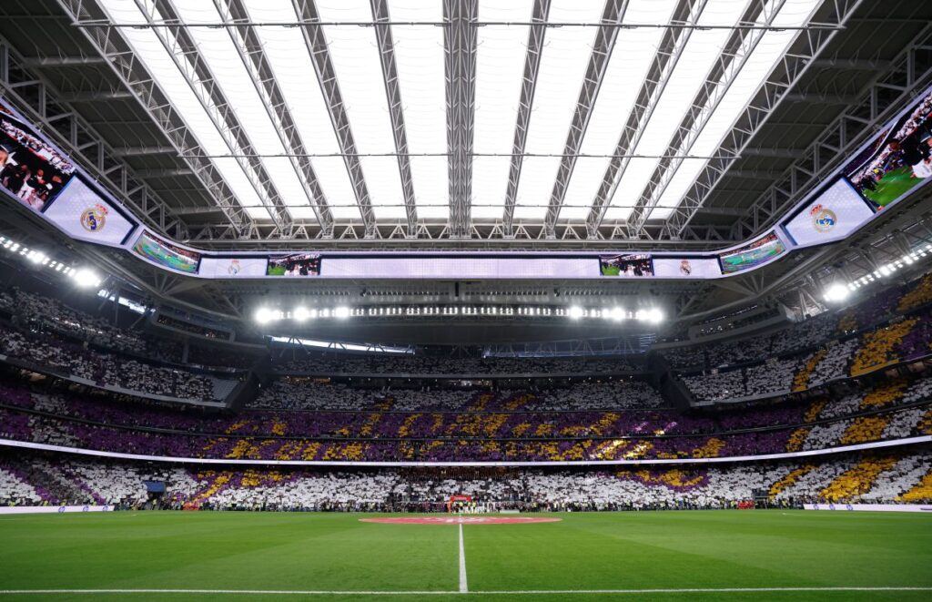 video:-torcida-do-real-madrid-faz-mosaico-em-jogo-contra-o-barcelona