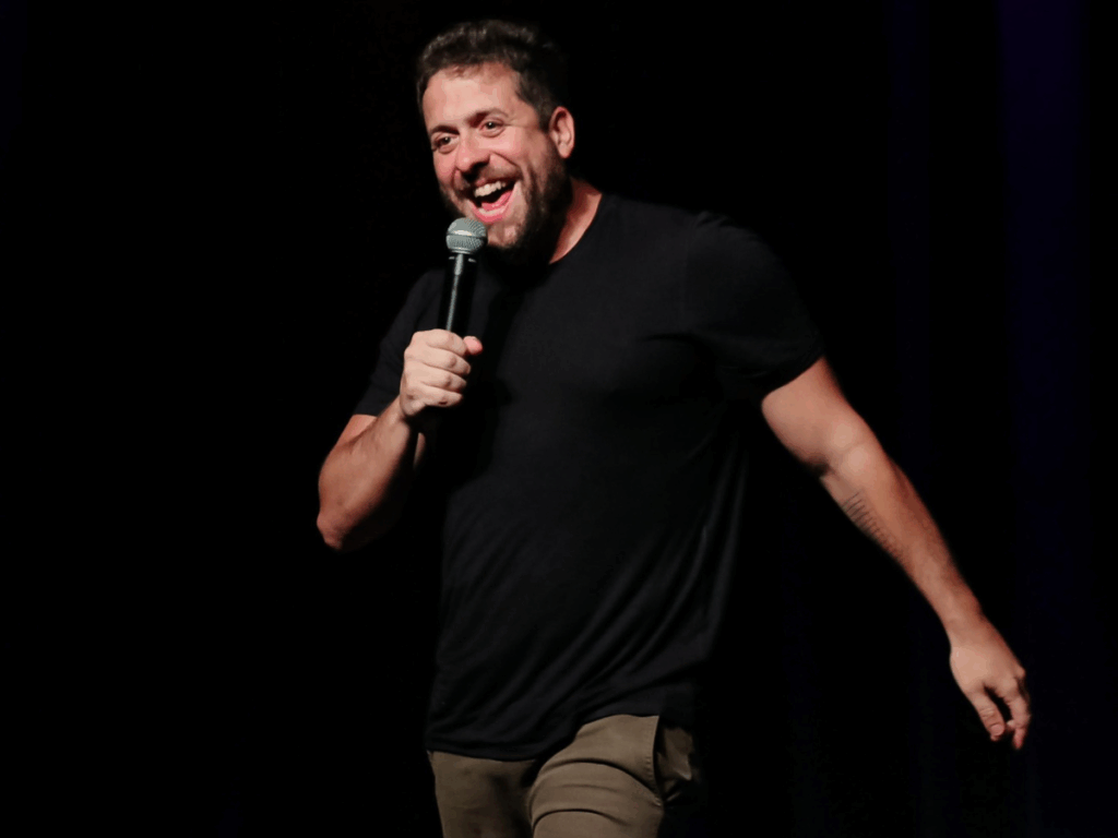 mauricio-meirelles-se-explica-apos-cancelar-show-por-embriaguez:-“fiz-cagada”