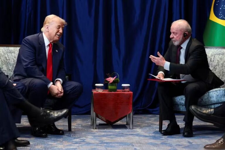 “simbolo-de-sua-derrota-e-pequenez”,-diz-eduardo-bolsonaro-sobre-foto-de-lula-e-trump