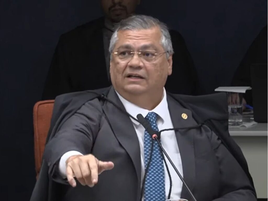 ministro-flavio-dino-manda-abrir-caminho-para-fiscalizacao-popular-de-emendas-parlamentares