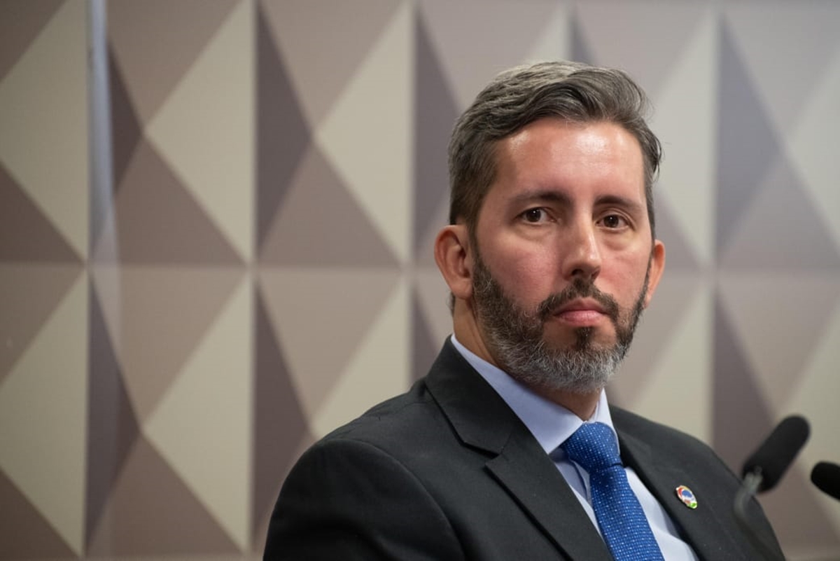 contrariando-recomendacao-nacional,-pt-df-sinaliza-apoio-a-leandro-grass