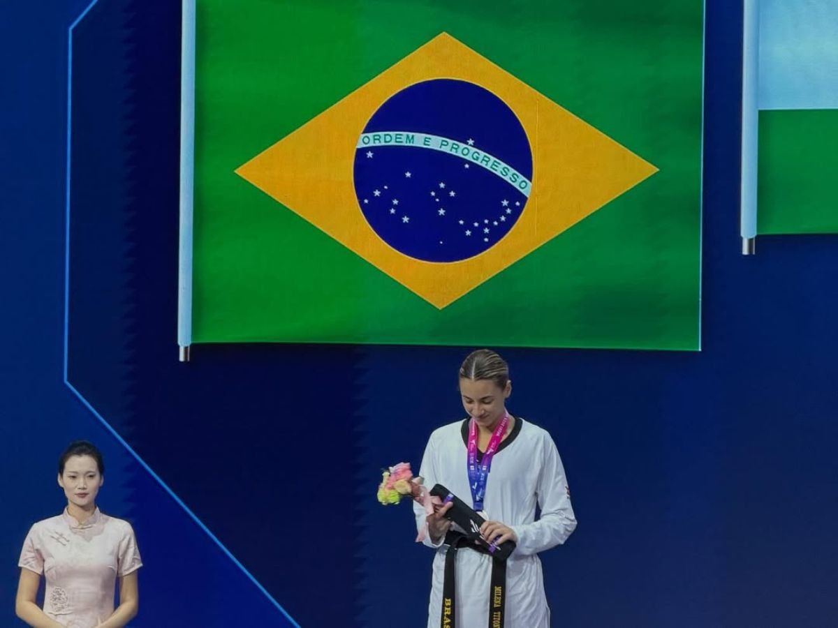 Milena Titoneli fatura prata no Mundial e consolida retorno ao topo do taekwondo