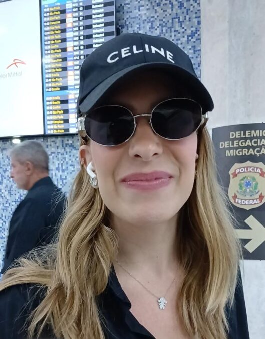 Lore Improta cancela ida a ensaio da Viradouro devido à operação policial no Rio