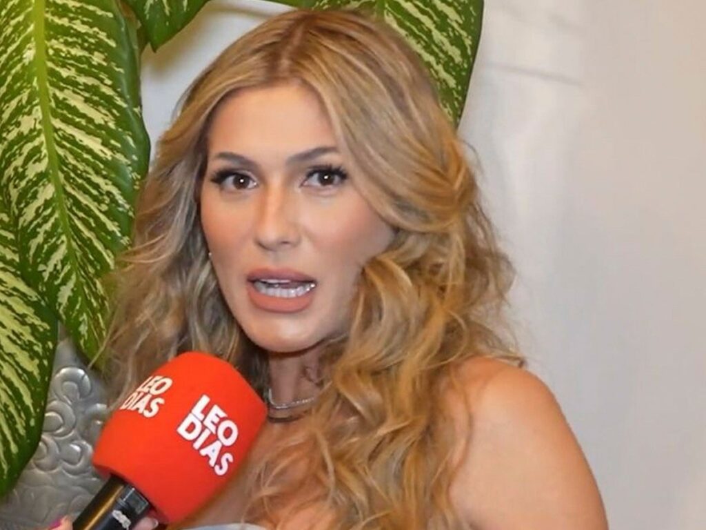 livia-andrade-mostra-resultado-de-tratamento-nos-gluteos-e-deixa-fas-surpresos