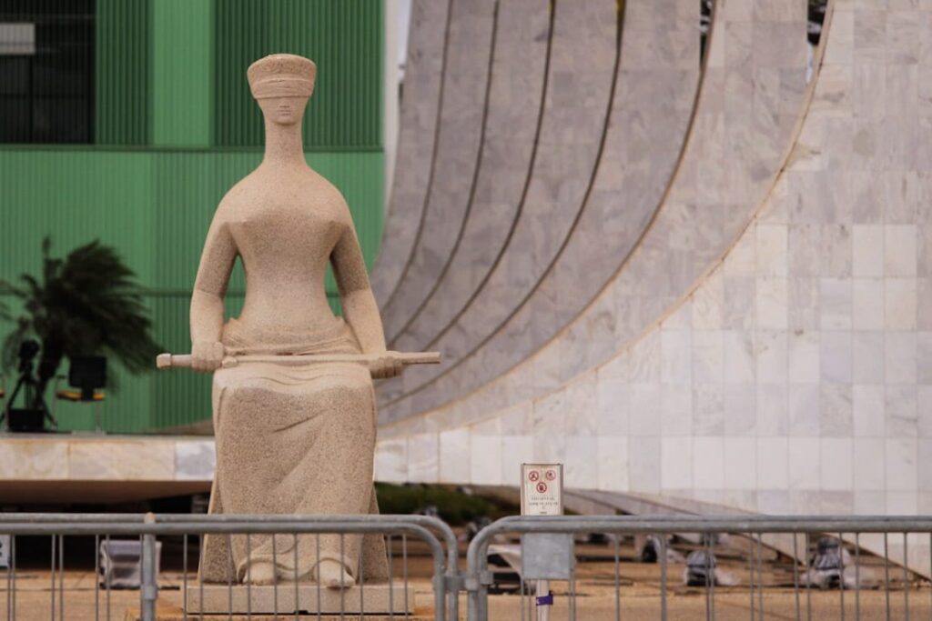 stf-retoma-julgamento-sobre-nomeacao-de-parentes-para-cargos-politicos