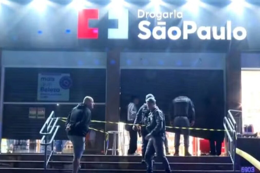 Taxista é baleado na cabeça durante assalto a farmácia no Morumbi