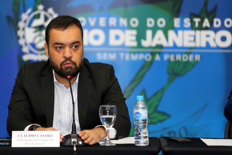 castro-nega-batalha-politica,-mas-manda-recado:-“ou-soma-ou-suma”