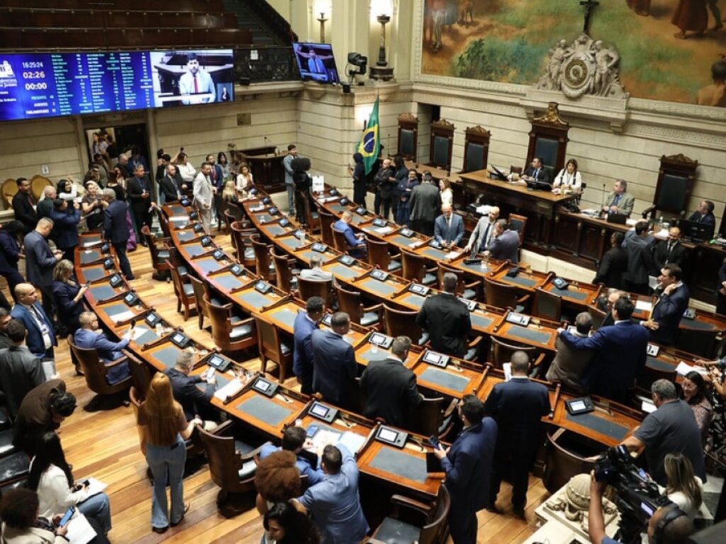 vereador-propoe-a-criacao-de-medalha-“heroi-carioca”-no-rio-de-janeiro